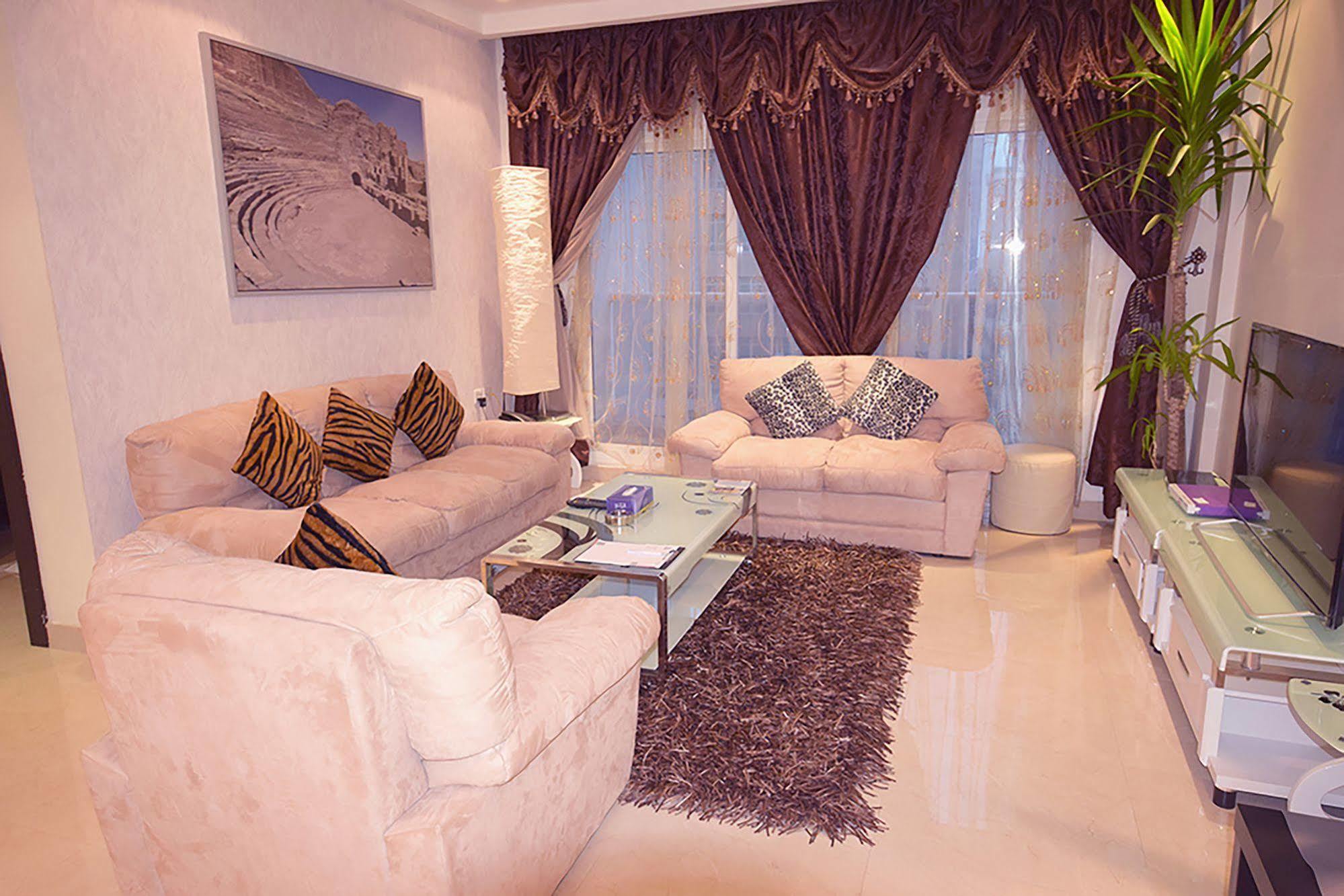 Leaders Plaza Apartments Kuwait City Exterior foto