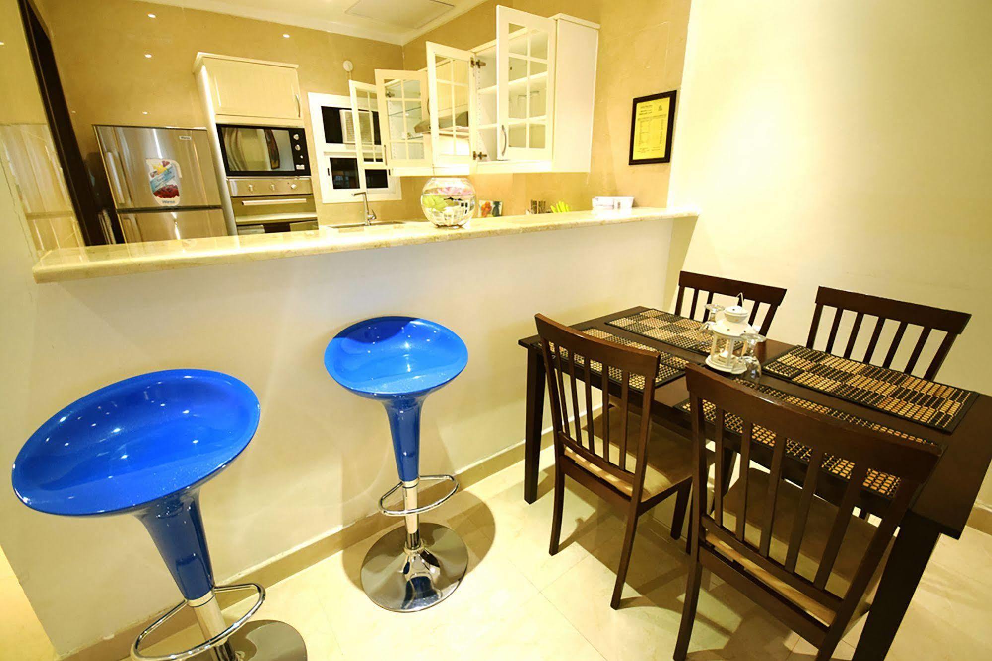 Leaders Plaza Apartments Kuwait City Exterior foto