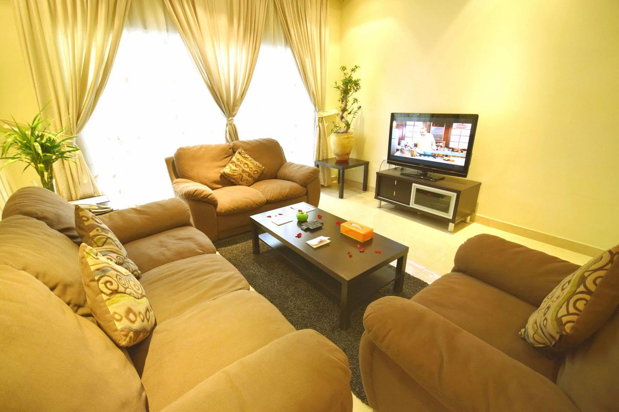 Leaders Plaza Apartments Kuwait City Exterior foto