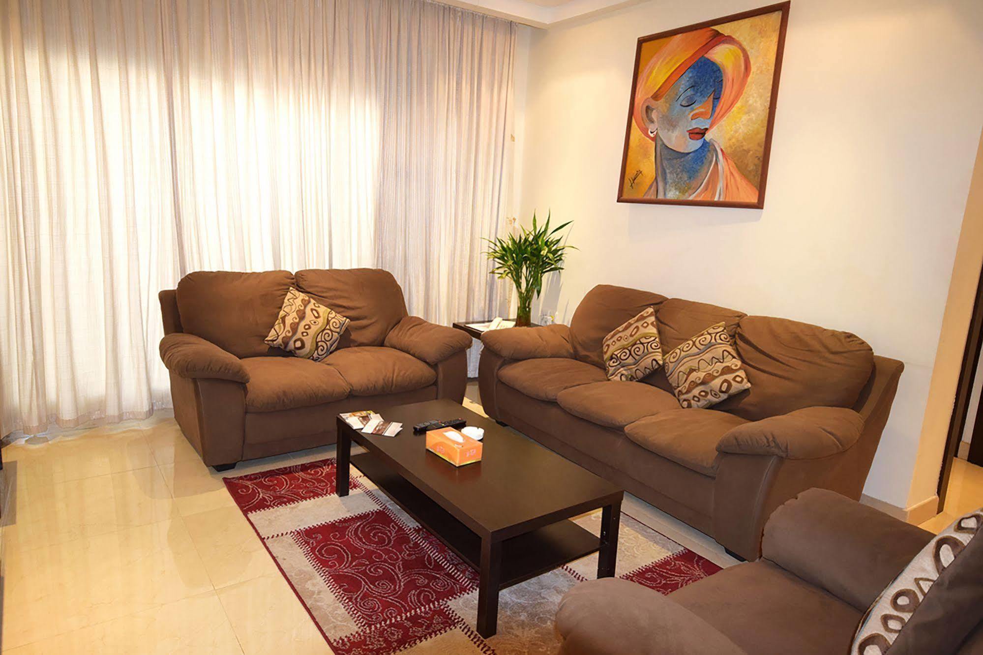 Leaders Plaza Apartments Kuwait City Exterior foto