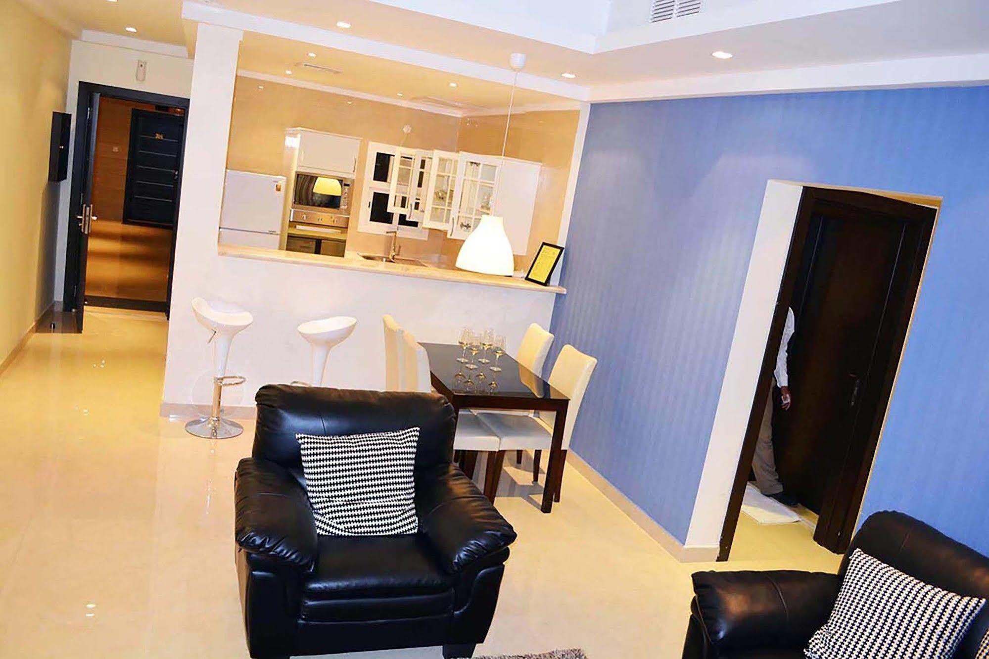 Leaders Plaza Apartments Kuwait City Exterior foto